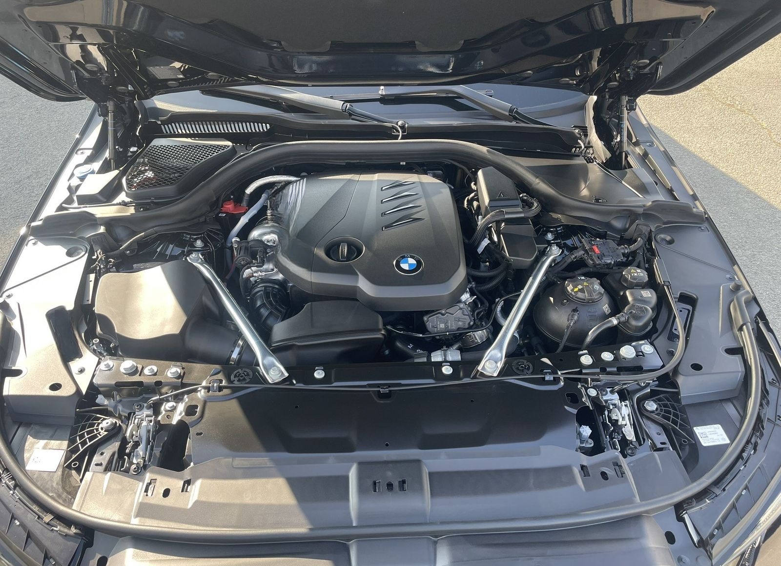 BMW 520d M Sport HeadUp AHK HarmanKardon Innovation  foto 22