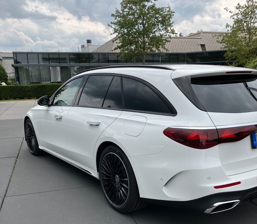 Mercedes-Benz E 300 E T-Modell E 300 e AMG Line Advanced foto 4