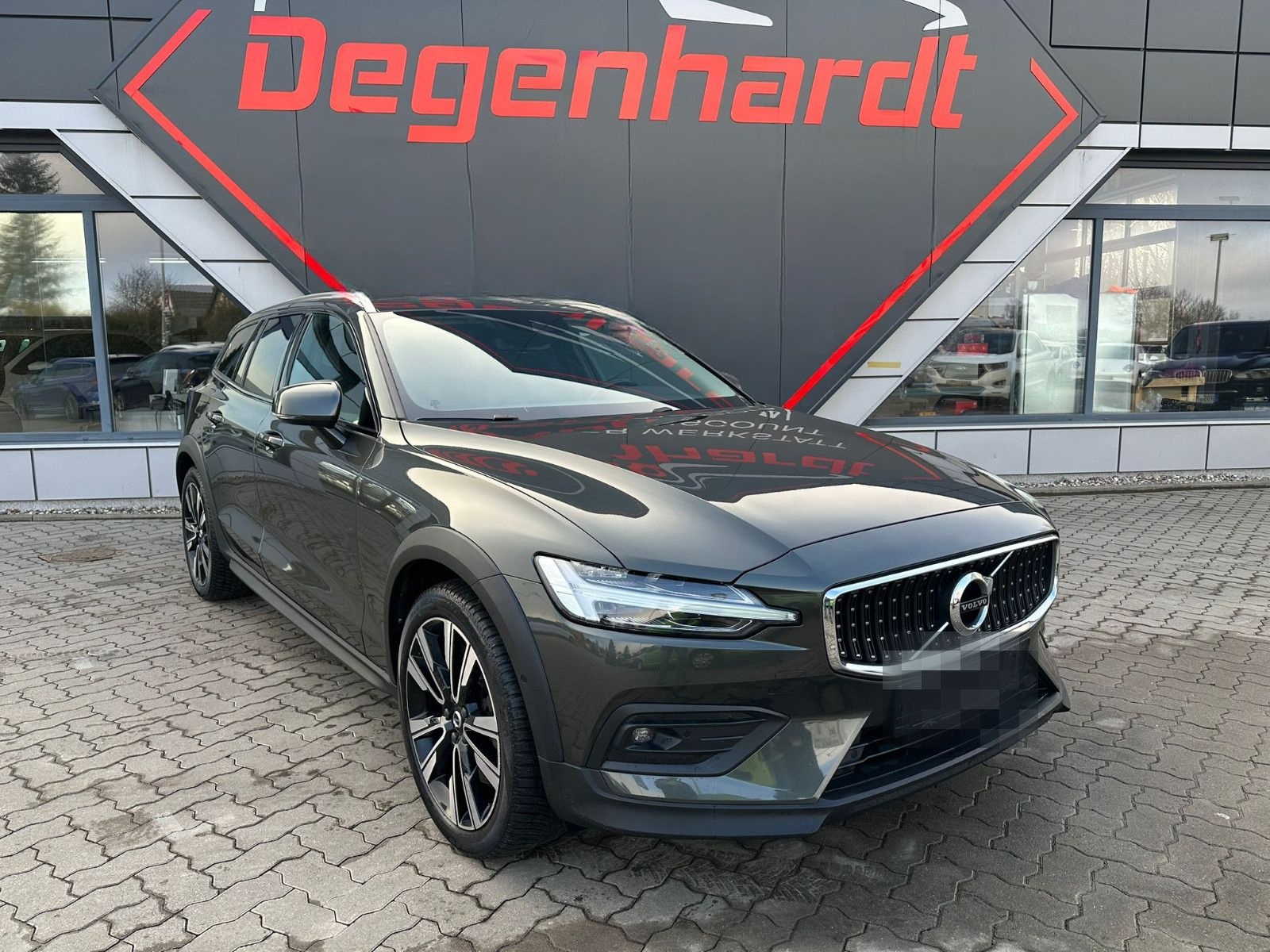 Volvo V60 Cross Country Pro AWD LED NAV KAMERA AHK foto 17