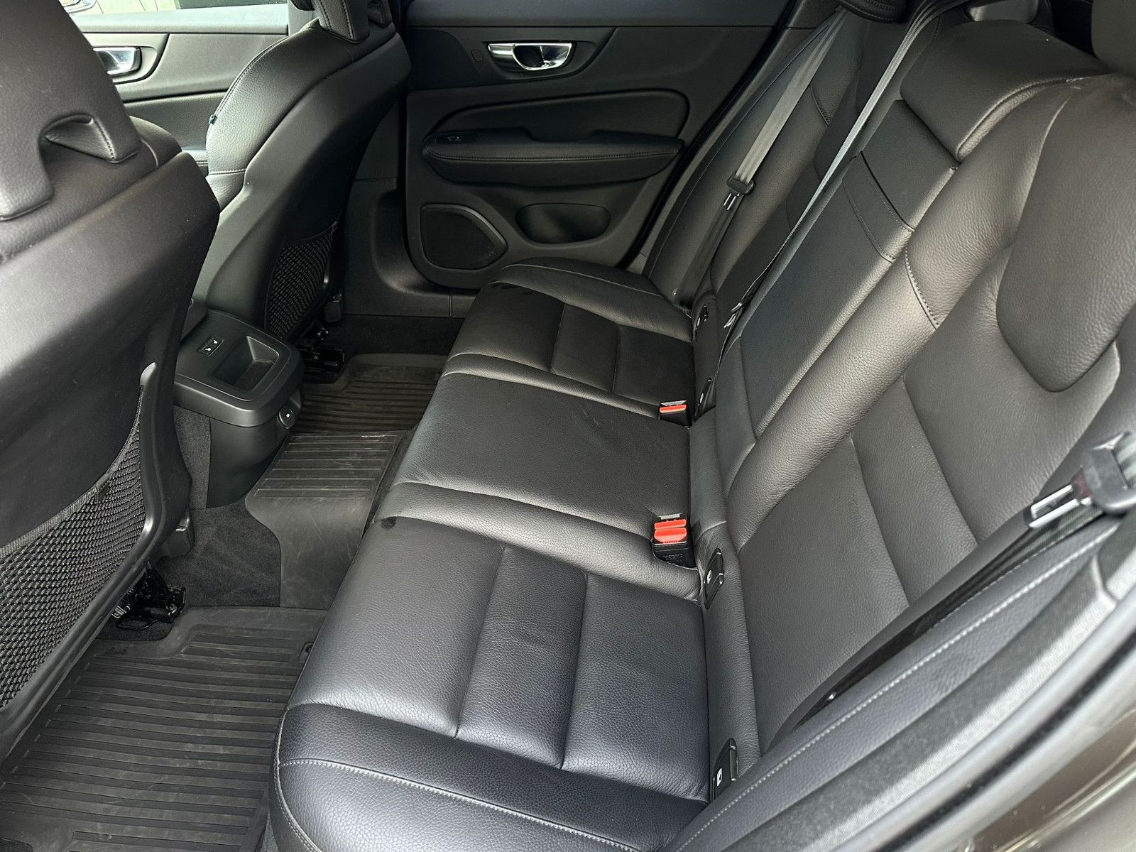 Volvo V60 Cross Country Pro AWD LED NAV KAMERA AHK foto 7