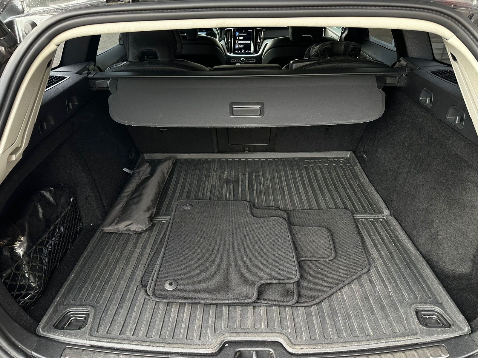 Volvo V60 Cross Country Pro AWD LED NAV KAMERA AHK foto 10