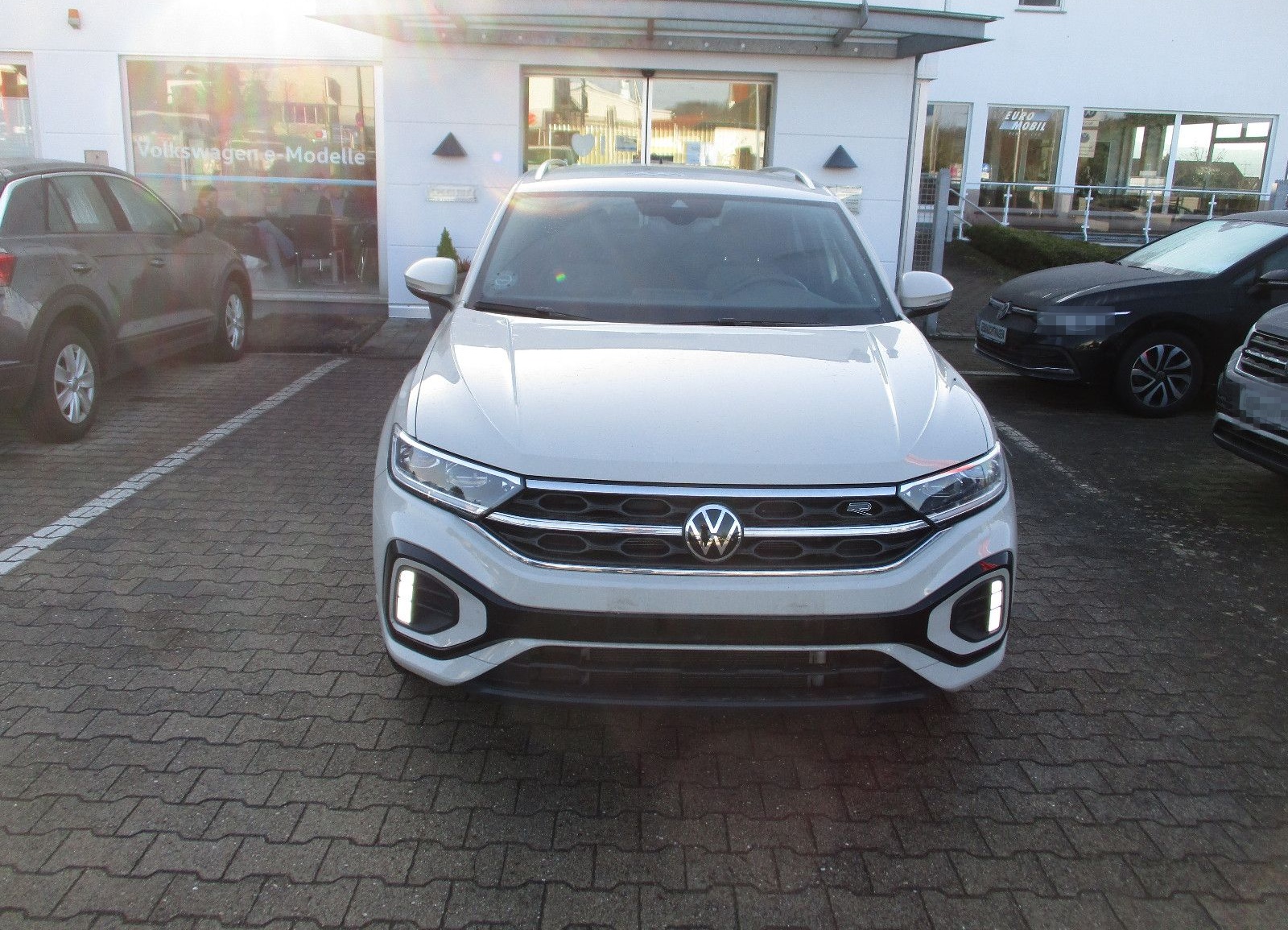 Volkswagen T-Roc R-Line DSG KAM ACC AHK LED APP-Connect foto 2