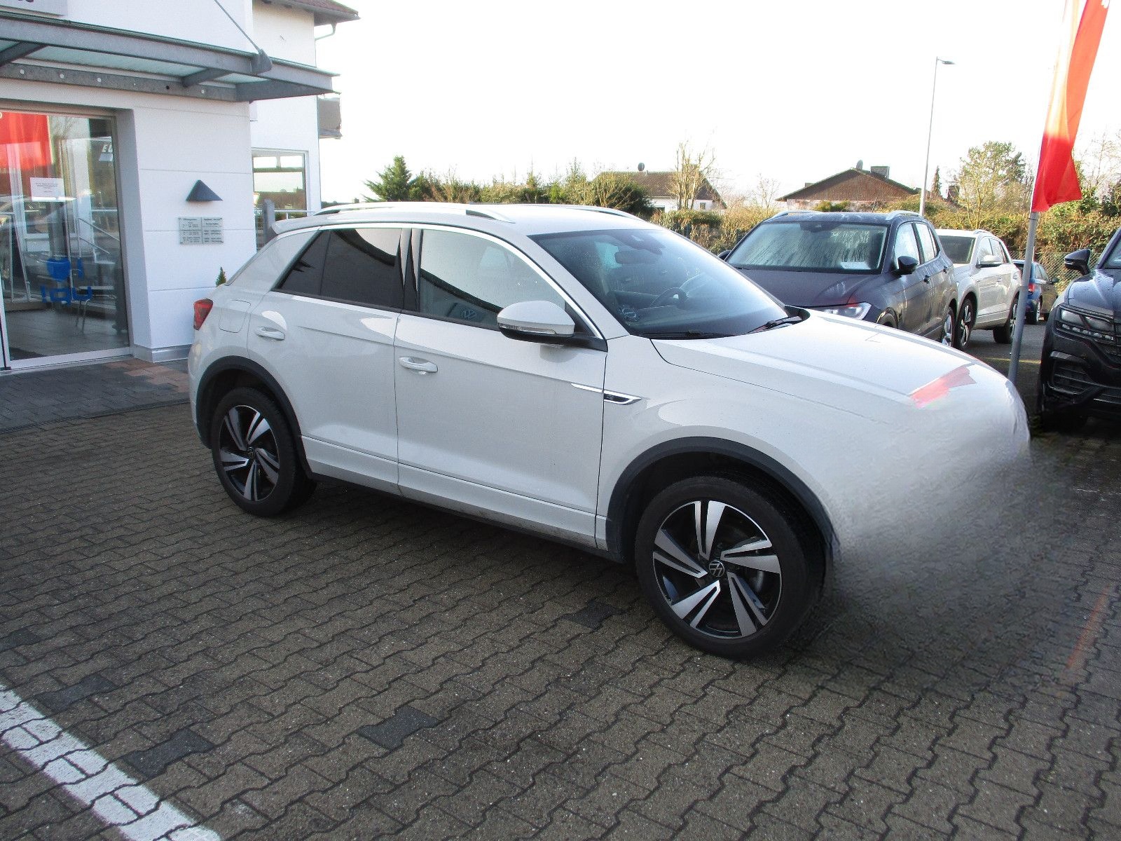 Volkswagen T-Roc R-Line DSG KAM ACC AHK LED APP-Connect foto 3