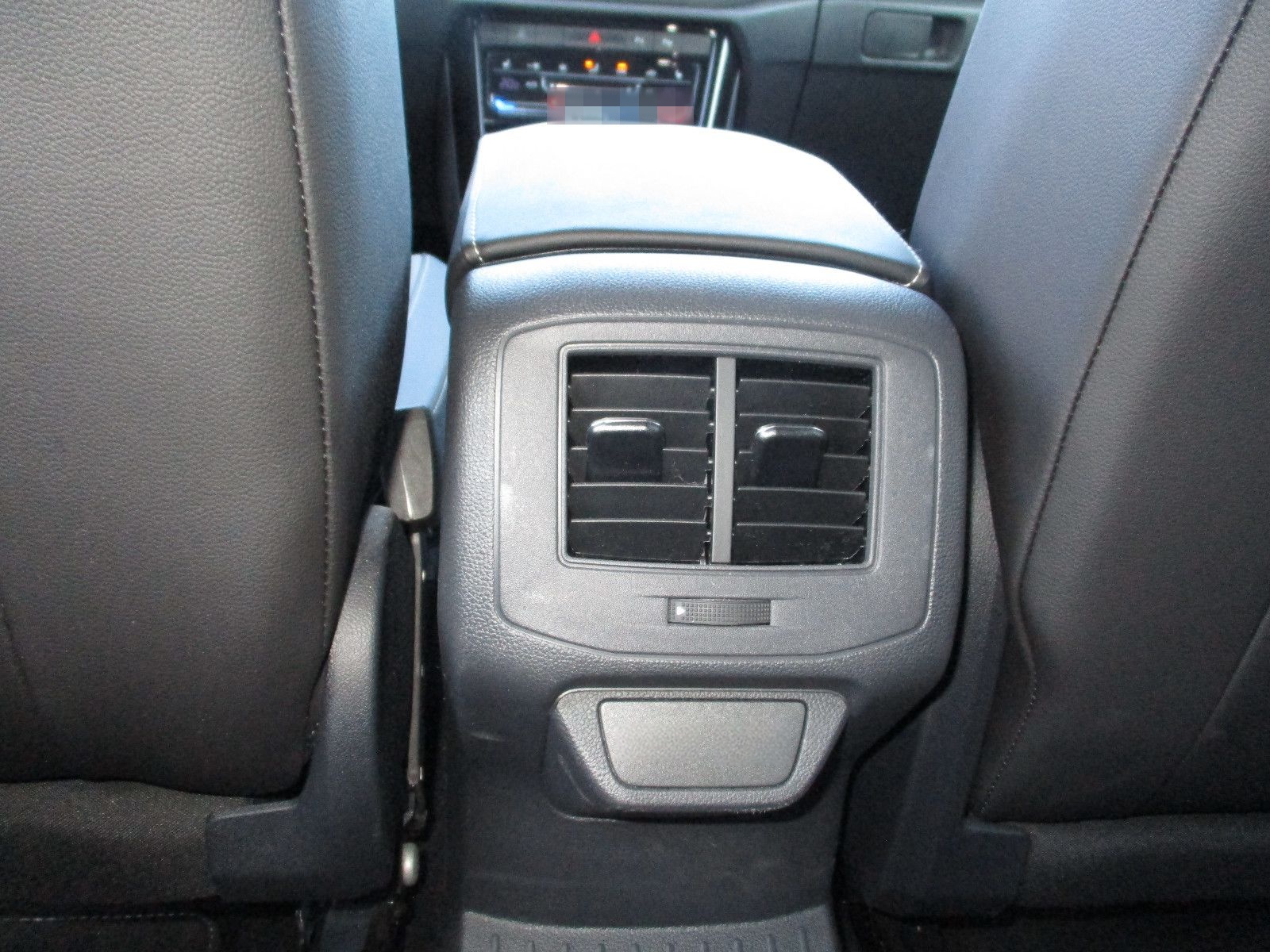 Volkswagen T-Roc R-Line DSG KAM ACC AHK LED APP-Connect foto 23