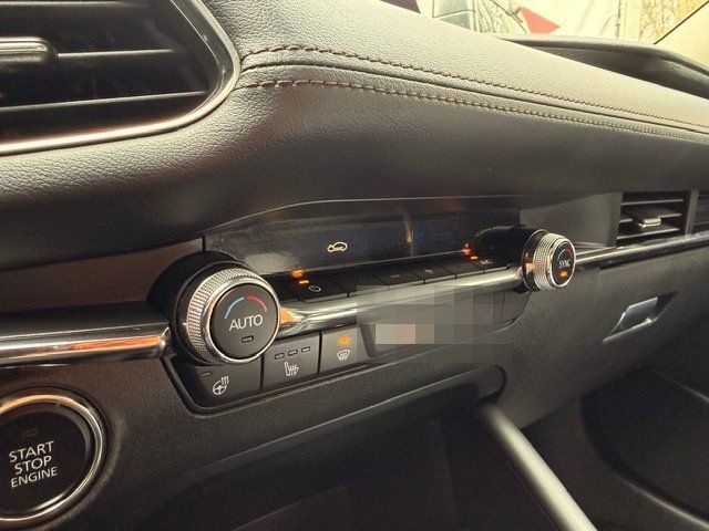 Mazda 3 SKYACTIV-X 2.0 M Hybrid foto 8