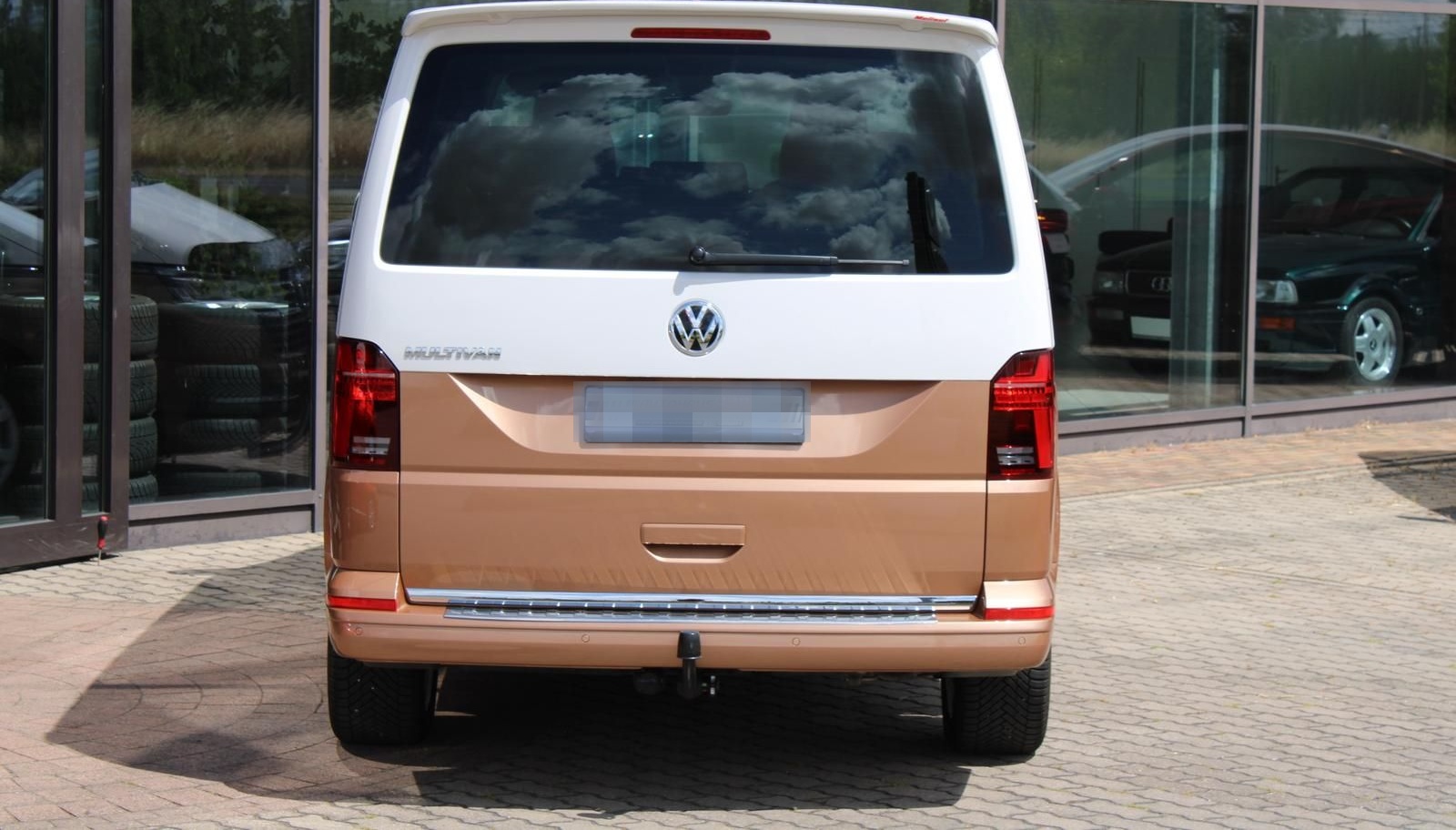 Volkswagen T6.1 Multivan GENERATION SIX *200 PS*Leder*7-Sit foto 4