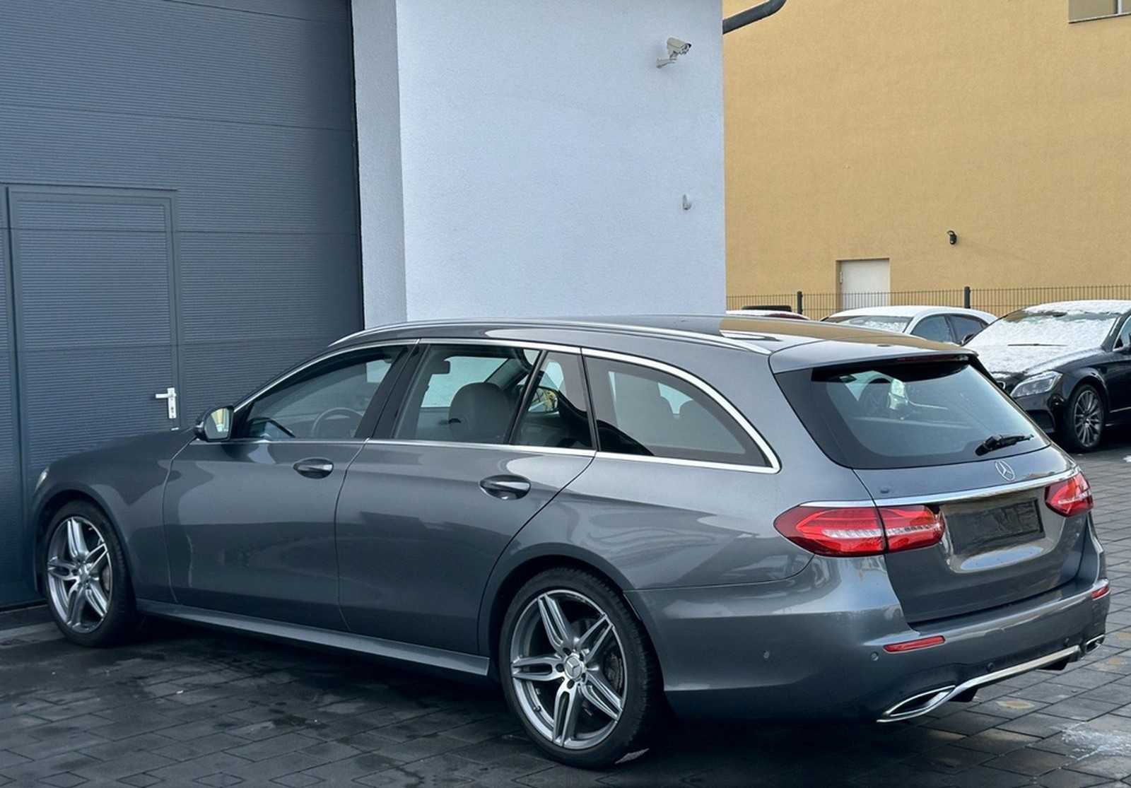 Mercedes-Benz E 220 d 9G*AMG-LINE*Ambiente*Wide*Kamera*AHK* foto 21