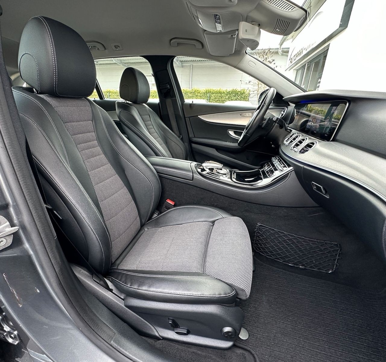 Mercedes-Benz E 220 d 9G*AMG-LINE*Ambiente*Wide*Kamera*AHK* foto 6