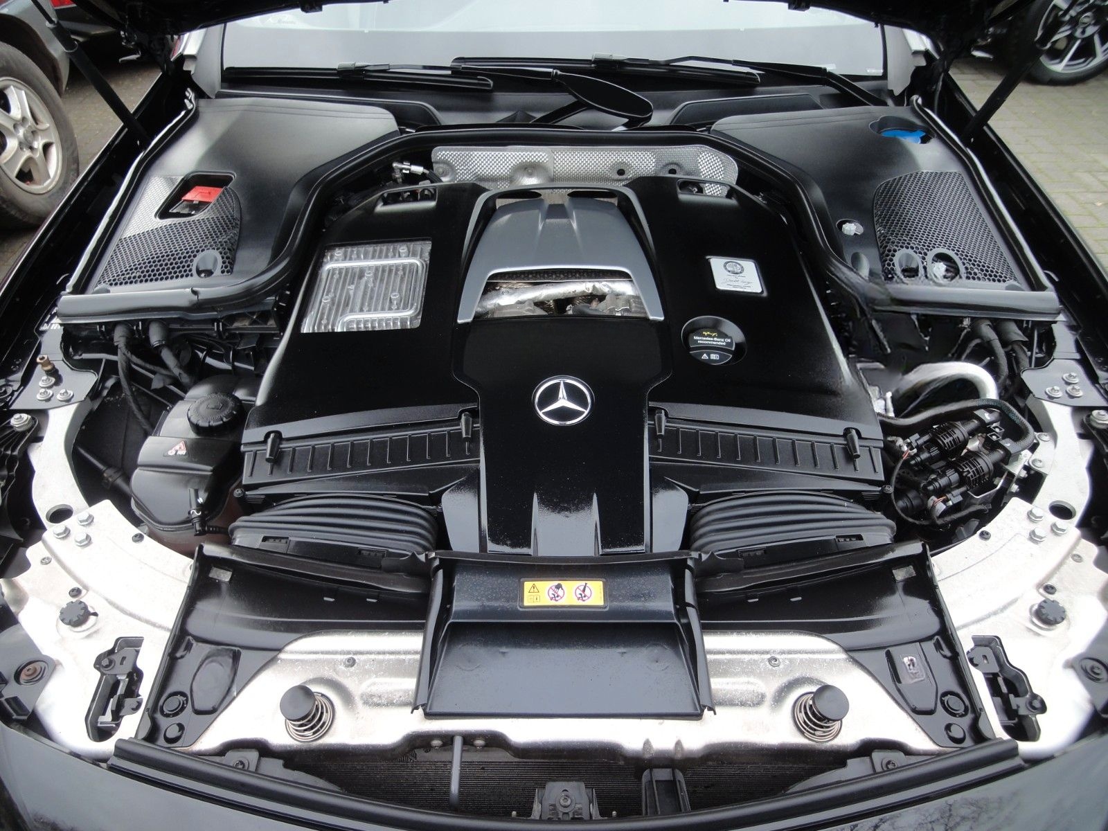 Mercedes-Benz E 63 S AMG 4MATIC+ T Carbon Burmester Pano Night foto 16