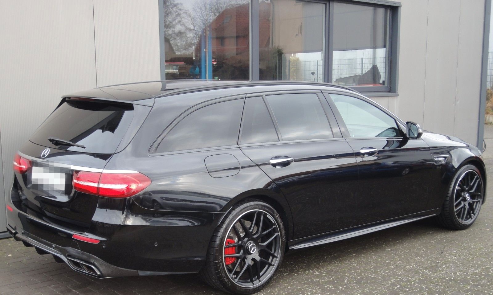 Mercedes-Benz E 63 S AMG 4MATIC+ T Carbon Burmester Pano Night foto 5