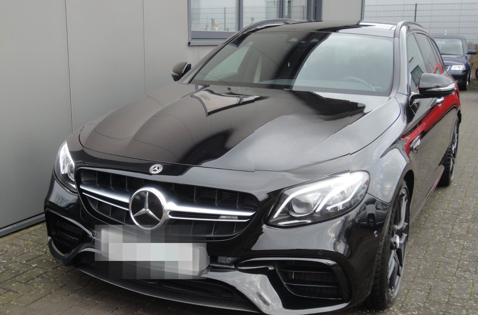 Mercedes-Benz E 63 S AMG 4MATIC+ T Carbon Burmester Pano Night foto 6