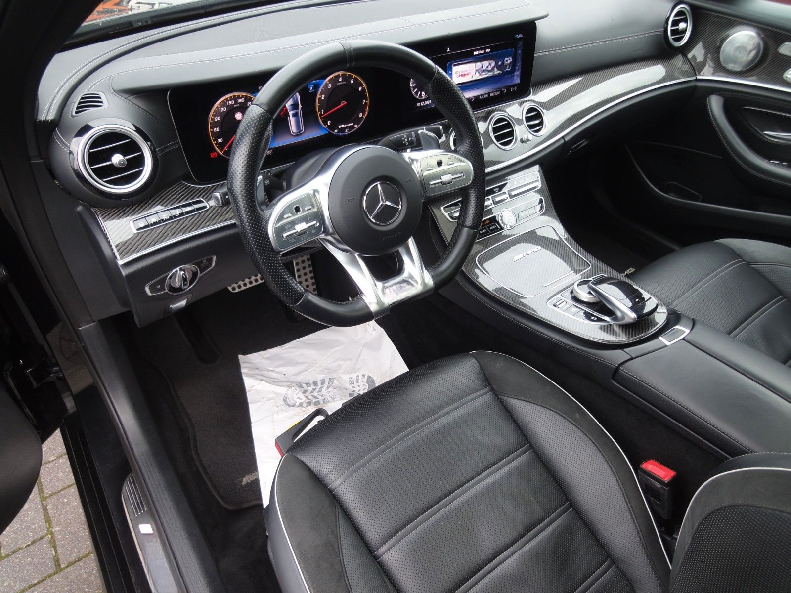 Mercedes-Benz E 63 S AMG 4MATIC+ T Carbon Burmester Pano Night foto 7