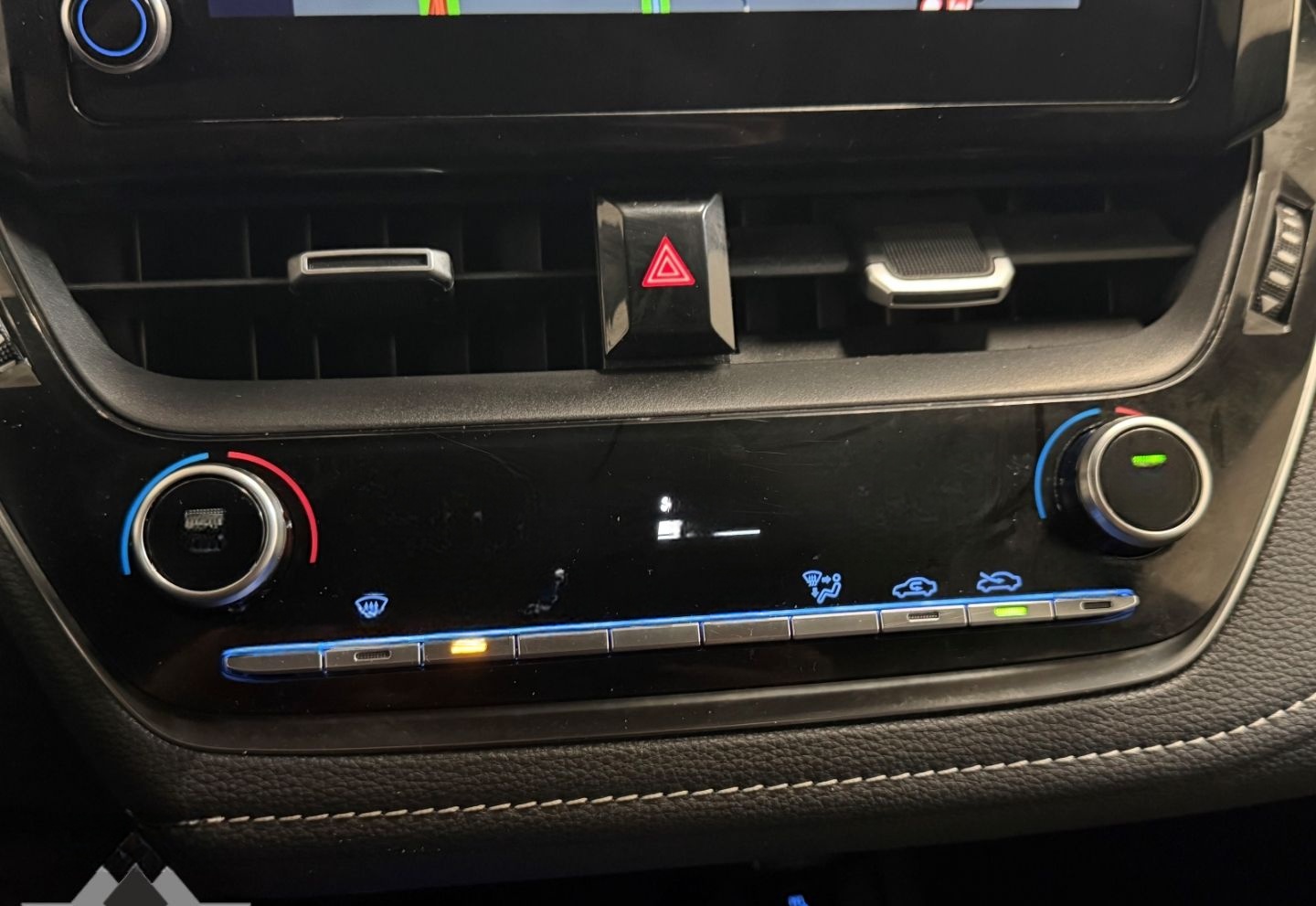 Toyota Corolla Hybrid Team D Navi/LED/ACC/CarPlay/DAB/A foto 17