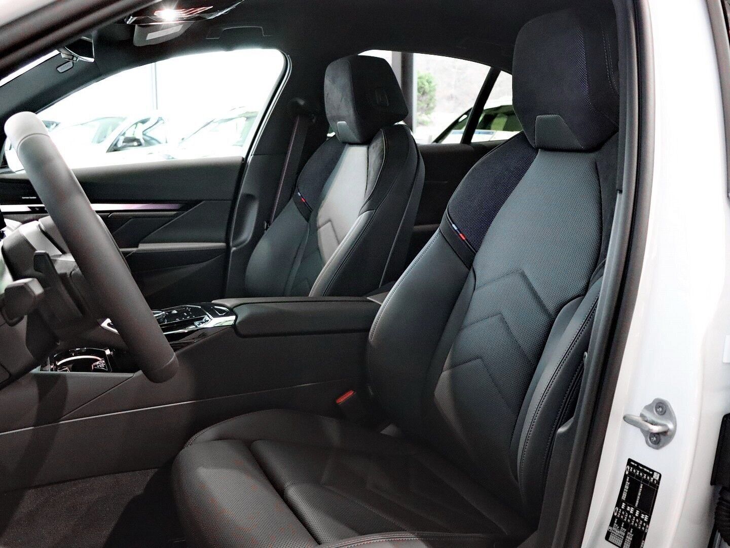 BMW 520d Limousine M-Sport Pro "Spring Break Deals"  foto 15