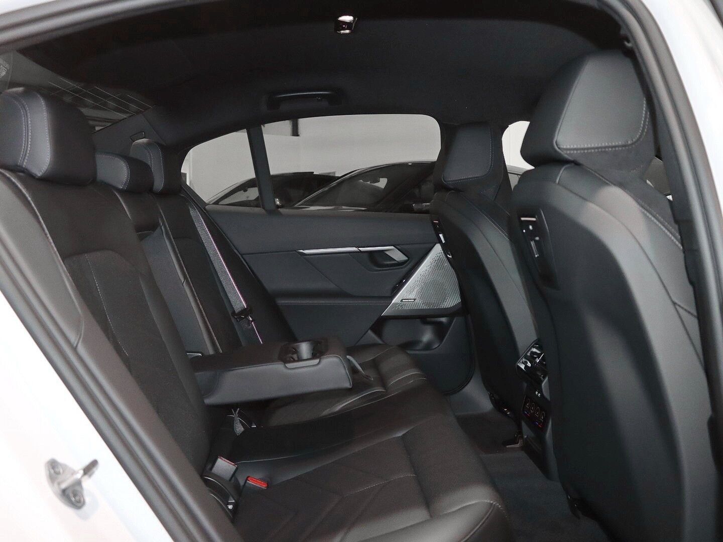 BMW 520d Limousine M-Sport Pro "Spring Break Deals"  foto 10