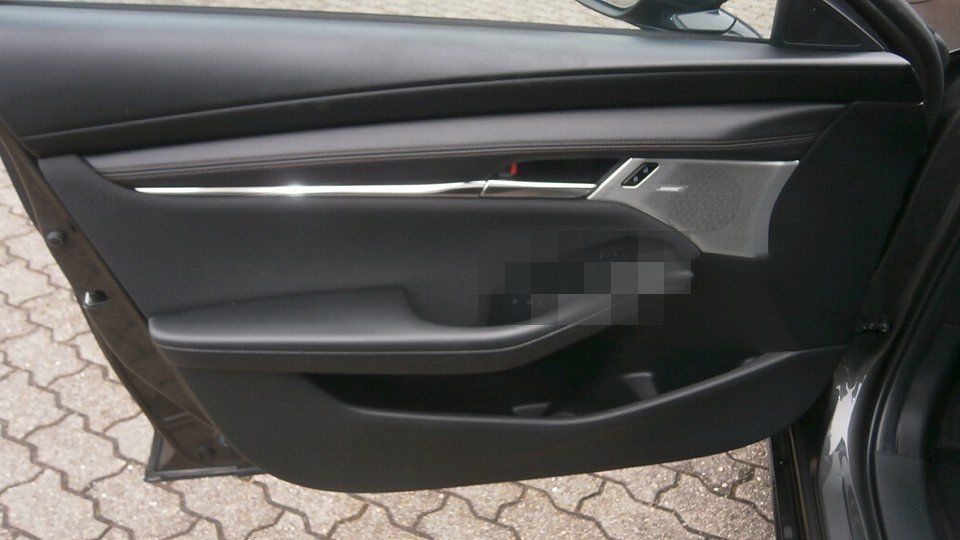 Mazda 3 2.5L e-SKYACTIV G 140ps Exclusive-line foto 13