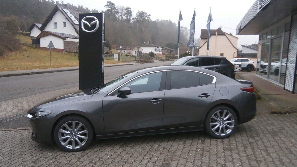 Mazda 3 2.5L e-SKYACTIV G 140ps Exclusive-line foto 3