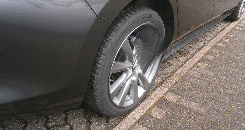 Mazda 3 2.5L e-SKYACTIV G 140ps Exclusive-line foto 6