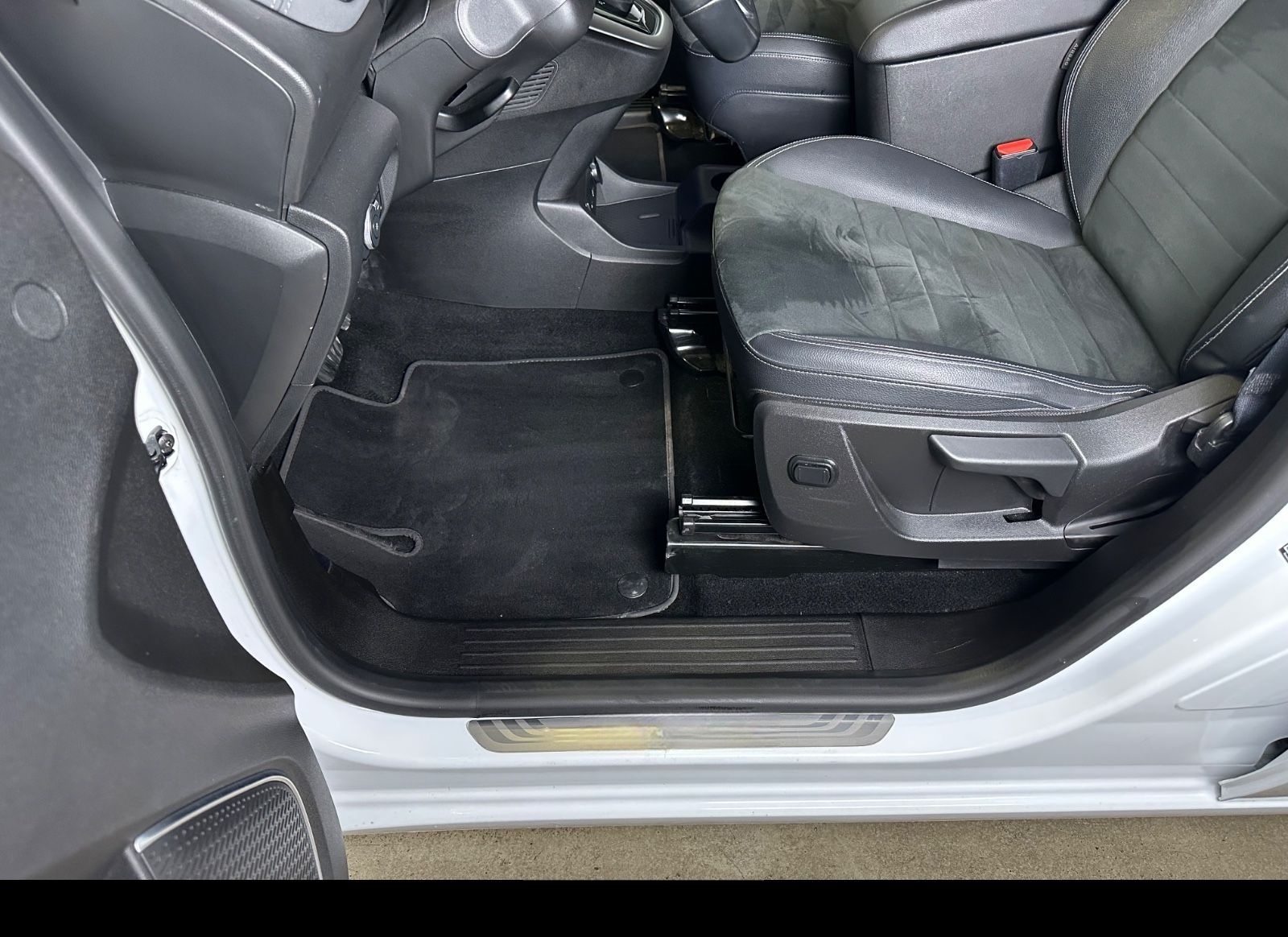 Mercedes-Benz T-Klasse*KAM*SPUR*LED*ALCANTARA*AUT*SHZ foto 18