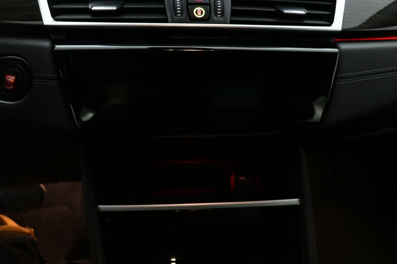 BMW 220i Gran Tourer Luxury Line*LED*Pano*AHK*Kamera foto 20