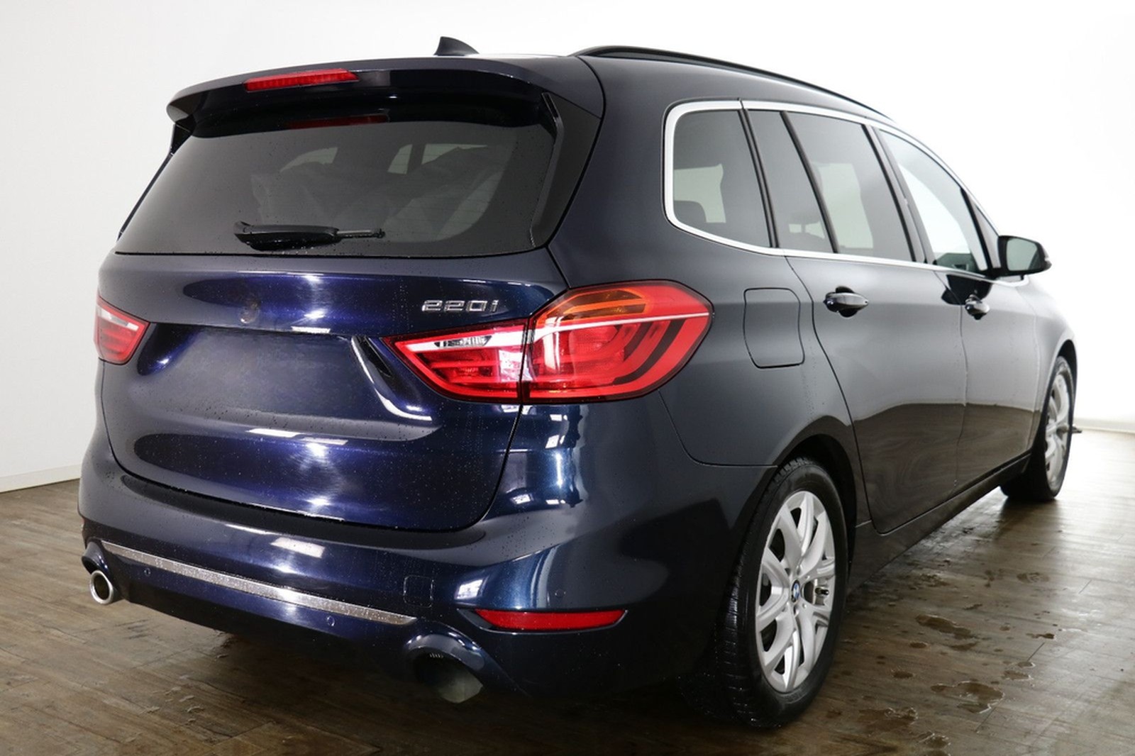 BMW 220i Gran Tourer Luxury Line*LED*Pano*AHK*Kamera foto 9