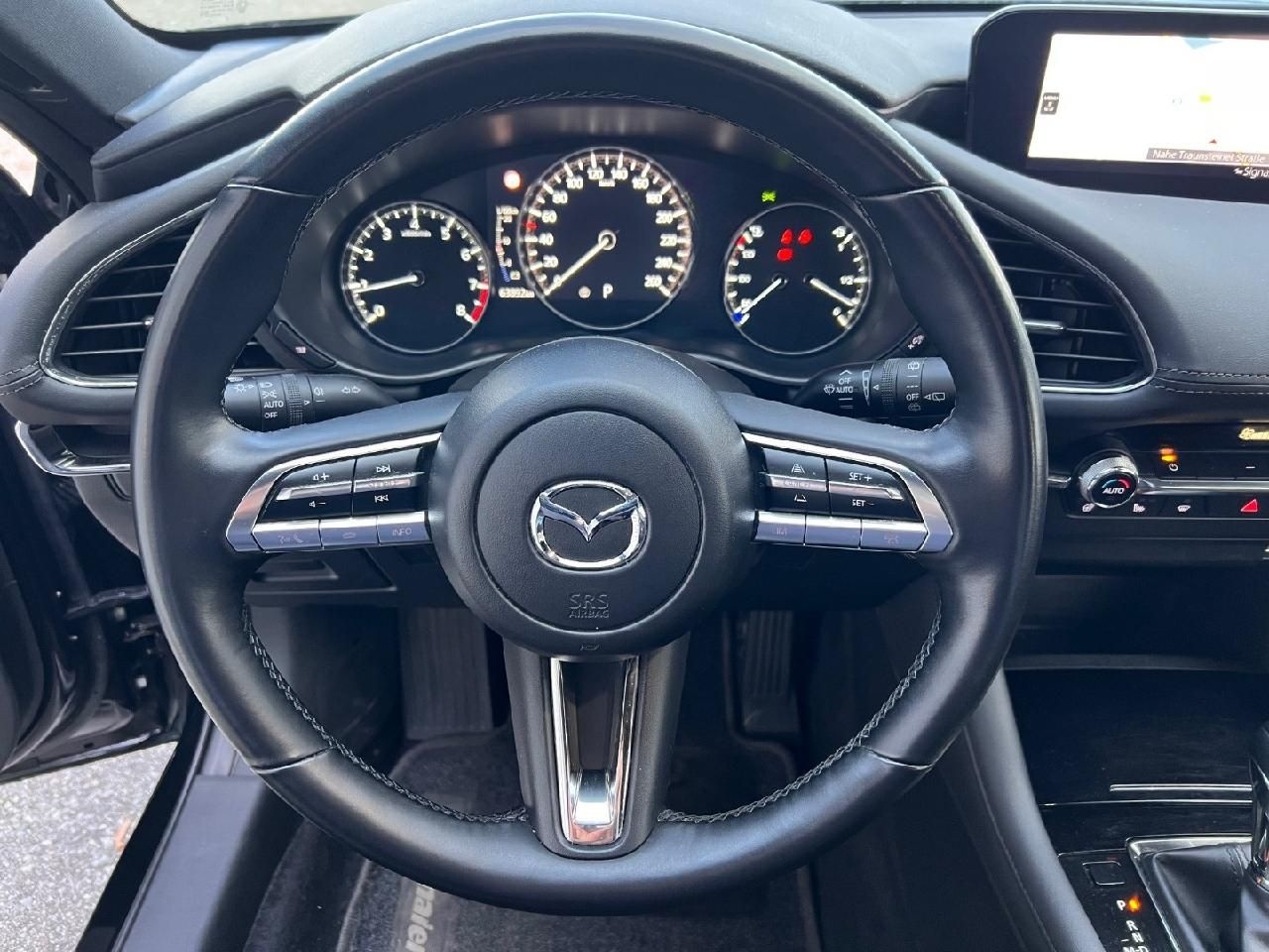 Mazda 3 Lim. 5-trg. Selection Automatik Kamera LED Nav foto 9