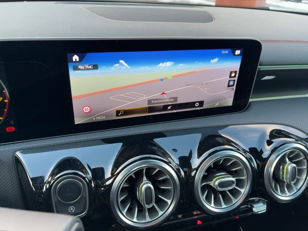 Mercedes-Benz CLA 35 AMG Shooting Brake 4Matic MULTIBEAM El. P foto 11