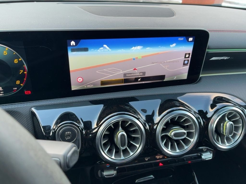 Mercedes-Benz CLA 35 AMG Shooting Brake 4Matic MULTIBEAM El. P foto 12