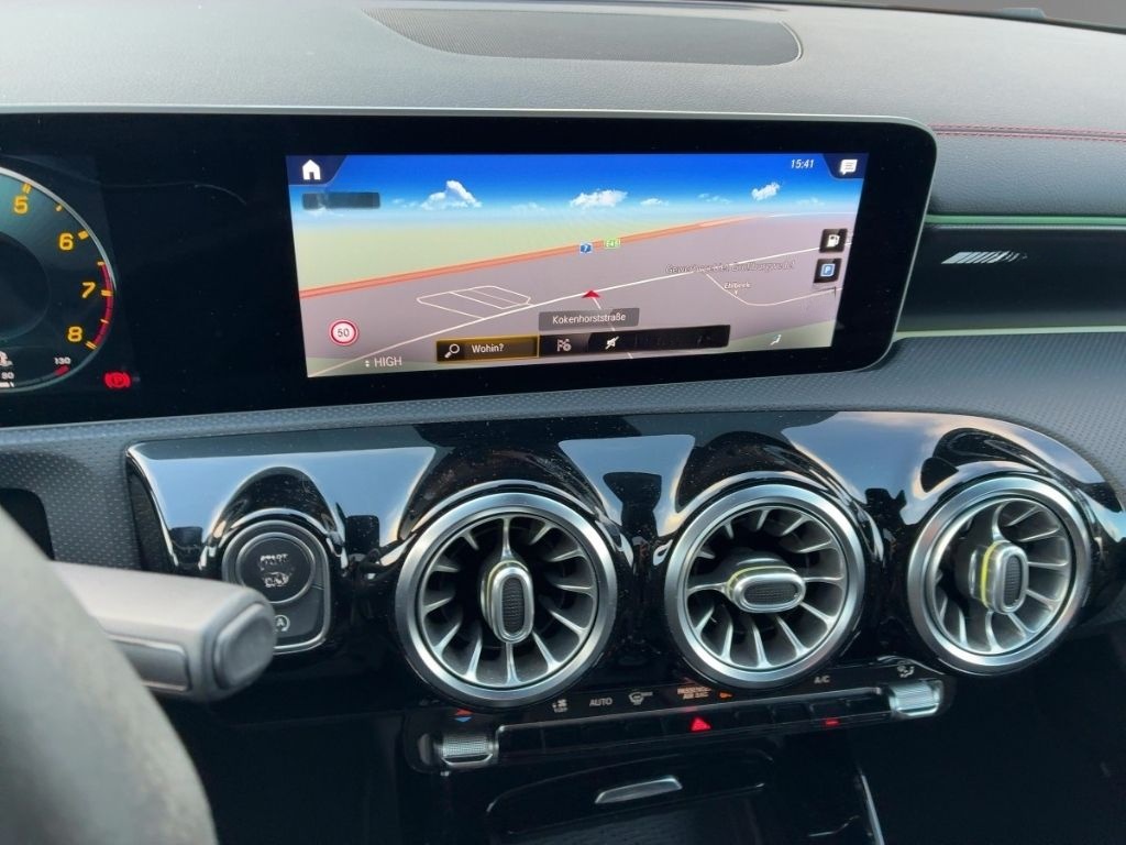 Mercedes-Benz CLA 35 AMG Shooting Brake 4Matic MULTIBEAM El. P foto 10