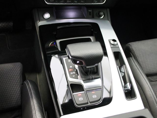 Audi Q5 55 2.0 TFSI e quattro S line S AHK Tour Paket foto 24