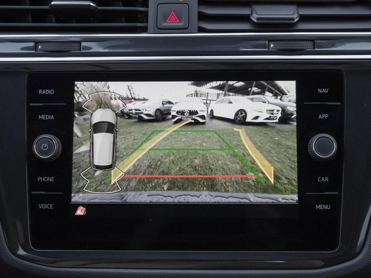 Volkswagen Tiguan 1.5 TSI Life ACC Kamera Digital Cockpit foto 14