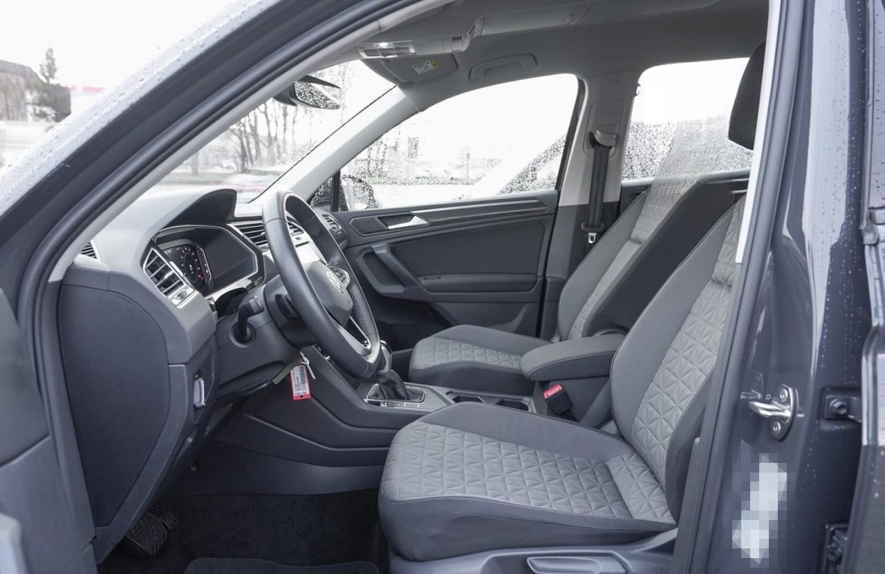 Volkswagen Tiguan 1.5 TSI Life ACC Kamera Digital Cockpit foto 7