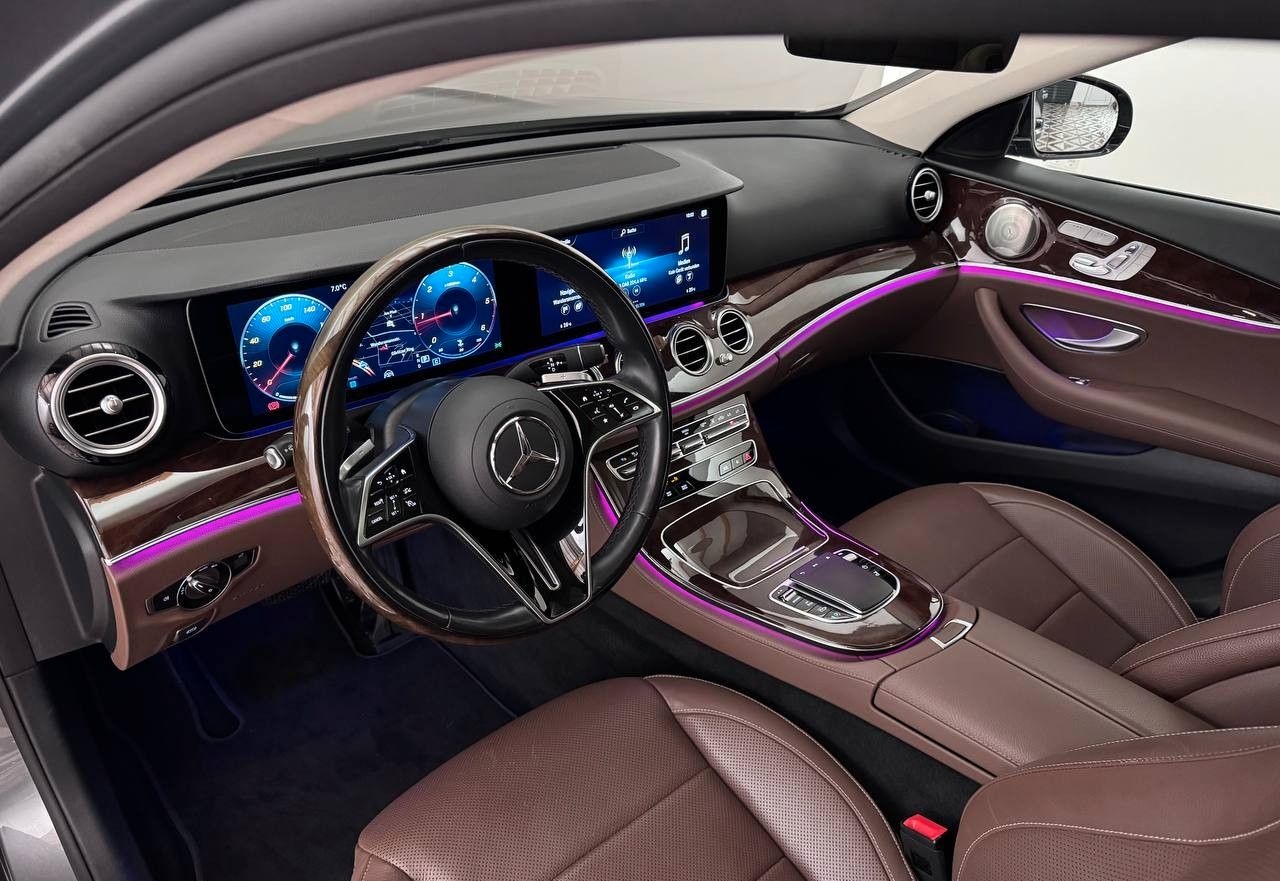 Mercedes-Benz E 400  T AMG Line 4Matic Sonderausstattung Pano. foto 12