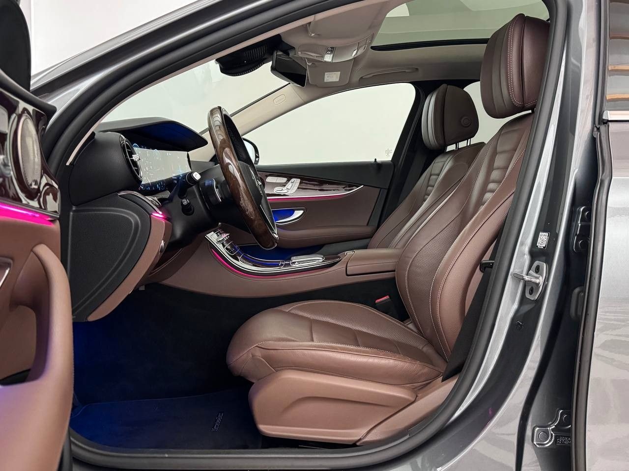 Mercedes-Benz E 400  T AMG Line 4Matic Sonderausstattung Pano. foto 13