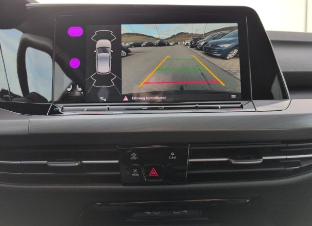 Volkswagen Golf VIII 1.5 eTSI DSG STYLE AHK+KAMERA+NAVI+LED foto 17