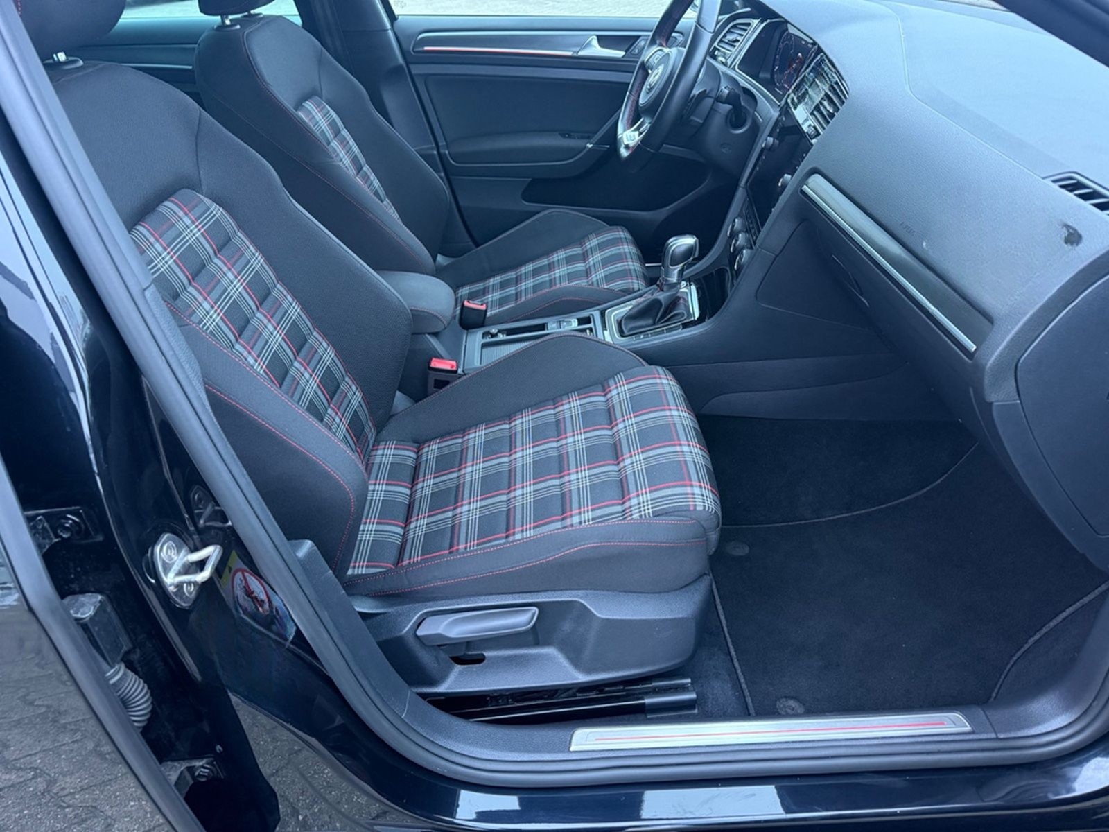 Volkswagen Golf VII Lim. GTI BMT/Start-Stopp * DSG * foto 22