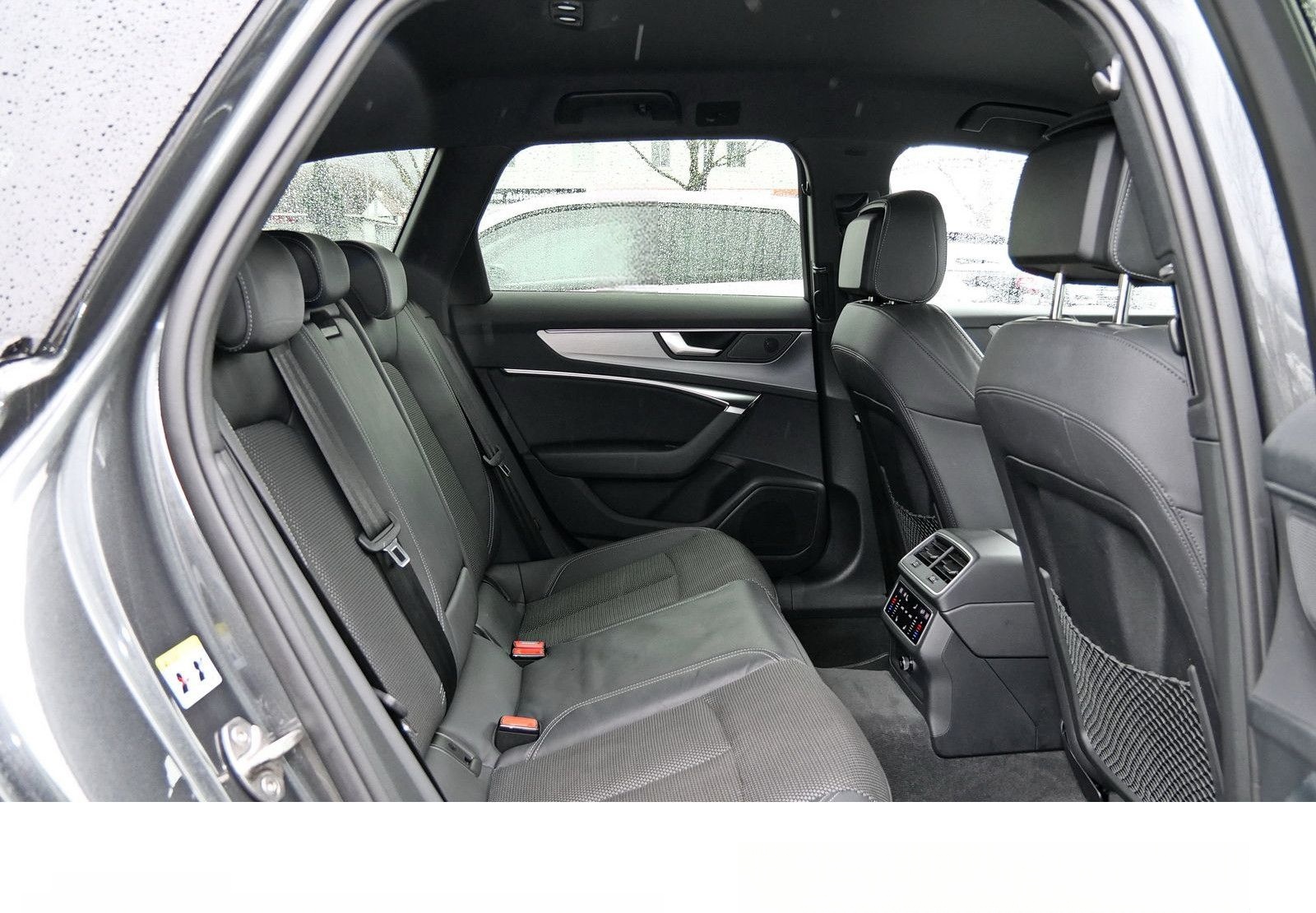 Audi A6 Avant 50 2.0 TFSI quattro Black S-Line LED He foto 13