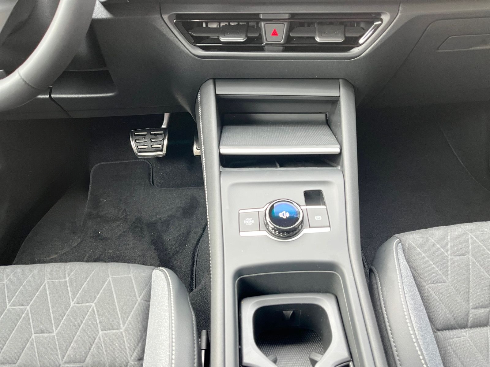 Volkswagen Tiguan ENERGY AHK GJR NAVI "EASY OPEN & CLOSE" foto 8