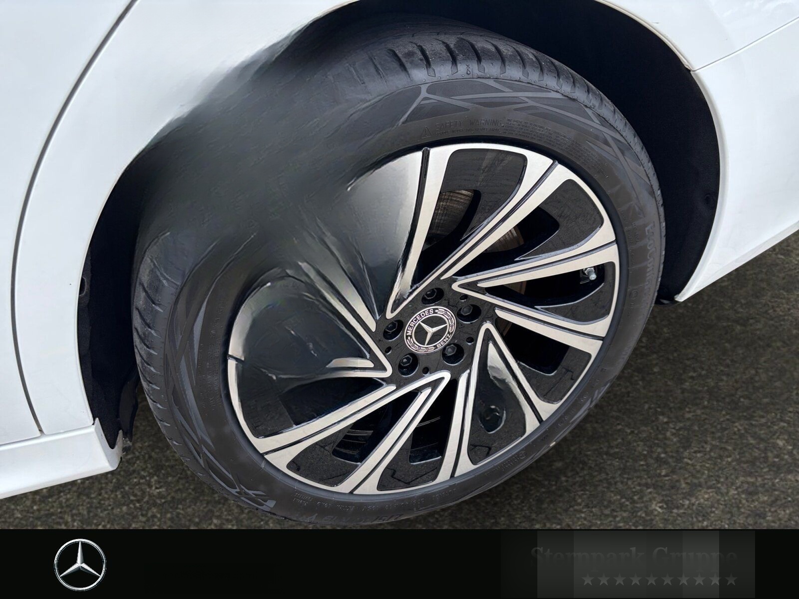 Mercedes-Benz E 300 e T Exclusive Pano+360°+Distro+HeadUp+uvm+ foto 14
