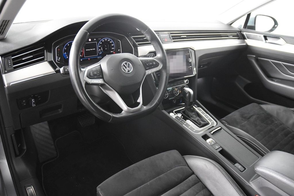 Volkswagen Passat 1.5 TSi DSG Elegance *1.Hand*Leder*Pano* foto 23