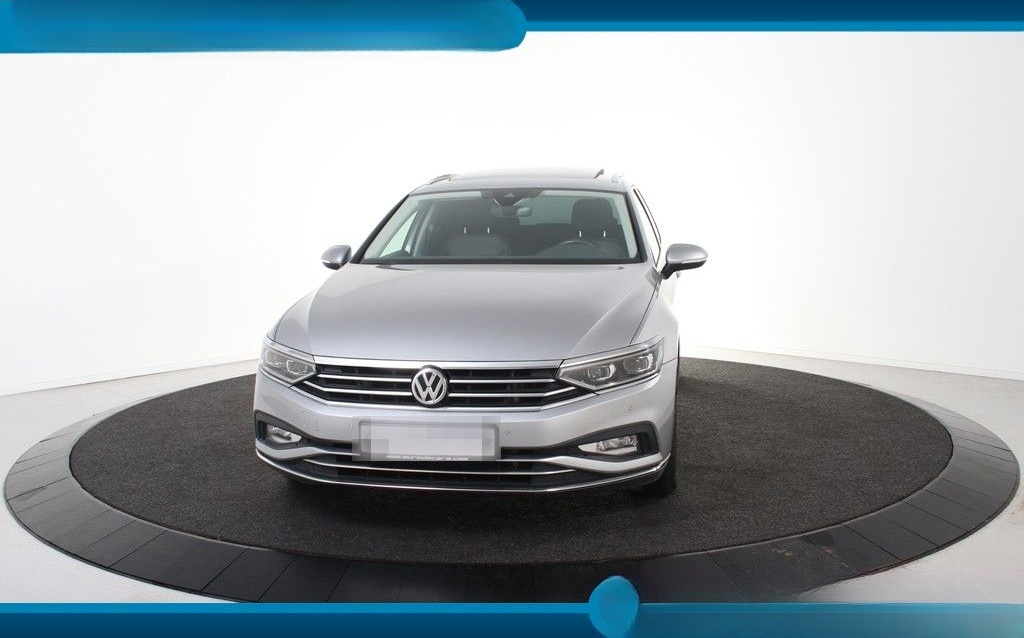 Volkswagen Passat 1.5 TSi DSG Elegance *1.Hand*Leder*Pano* foto 25