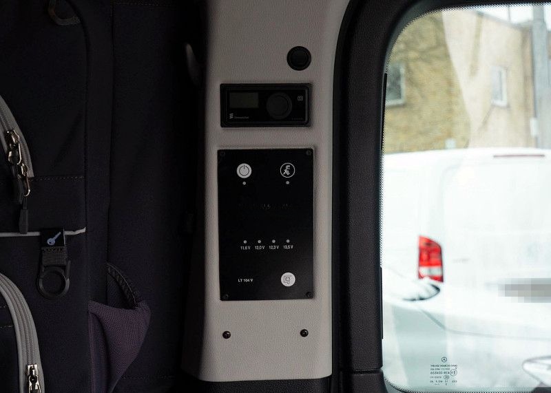 Mercedes-Benz Vito 124 CDI 4x4 WOMO DETHLEFFS CROSSCAMP AHK foto 8