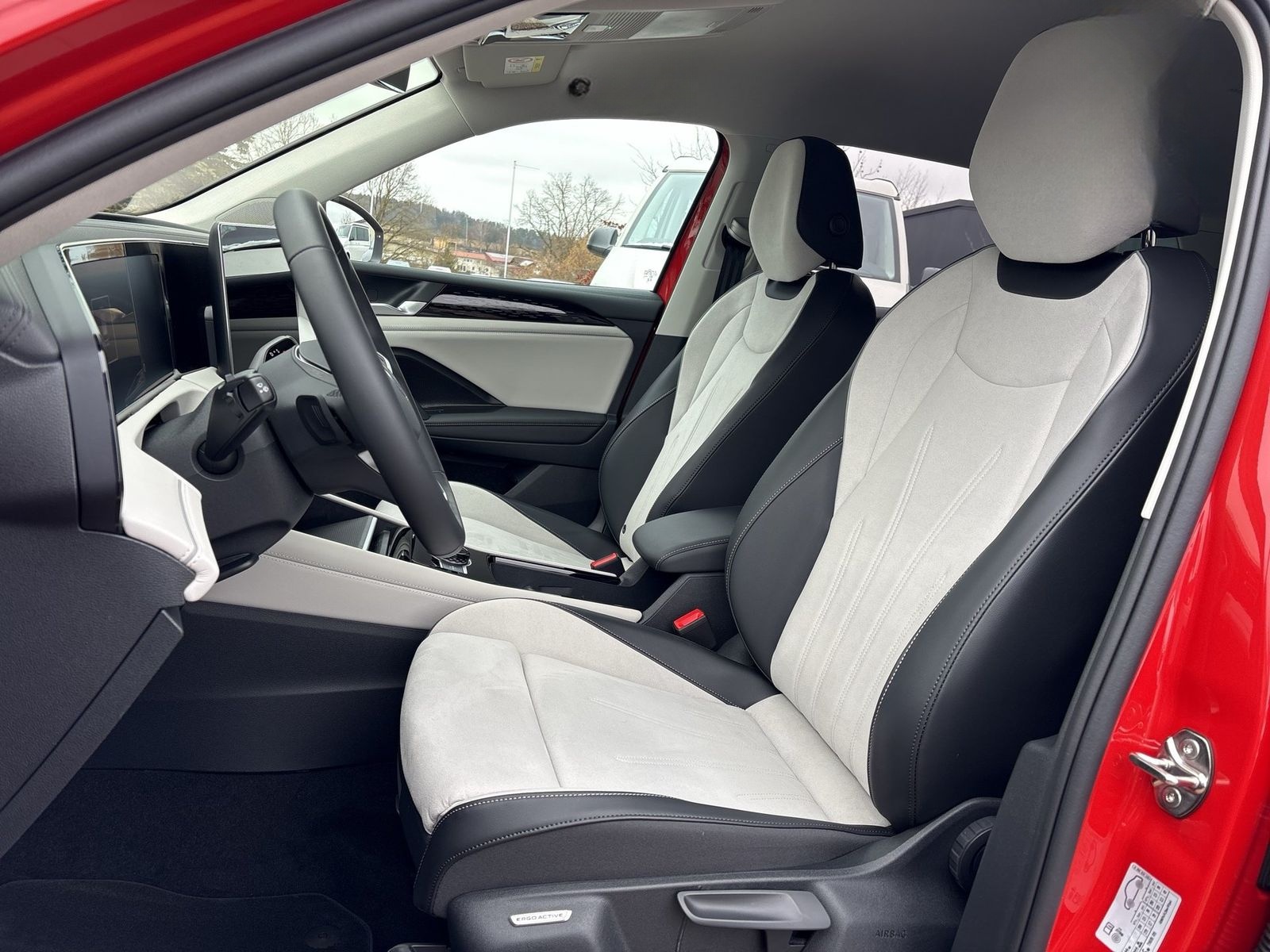 Volkswagen Tiguan Elegance TDI DSG Kamera/CarPlay/AHK/StHz foto 13