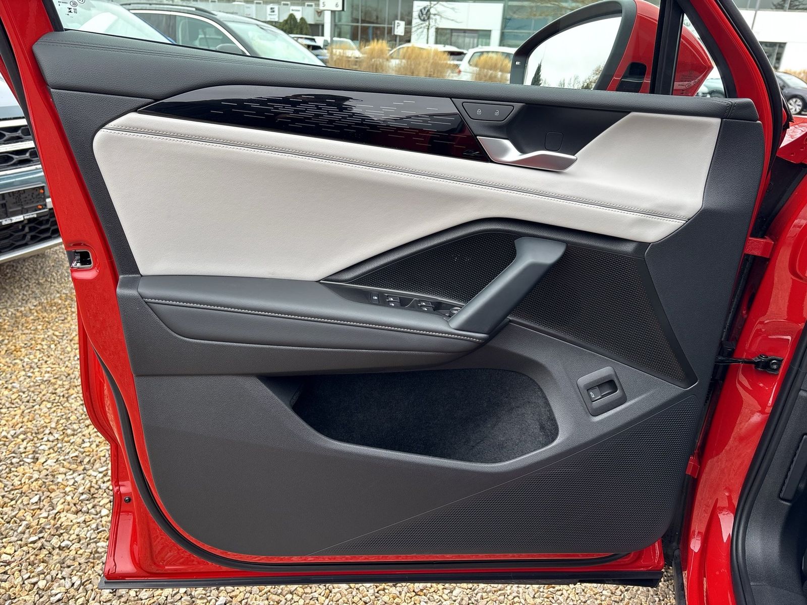 Volkswagen Tiguan Elegance TDI DSG Kamera/CarPlay/AHK/StHz foto 16