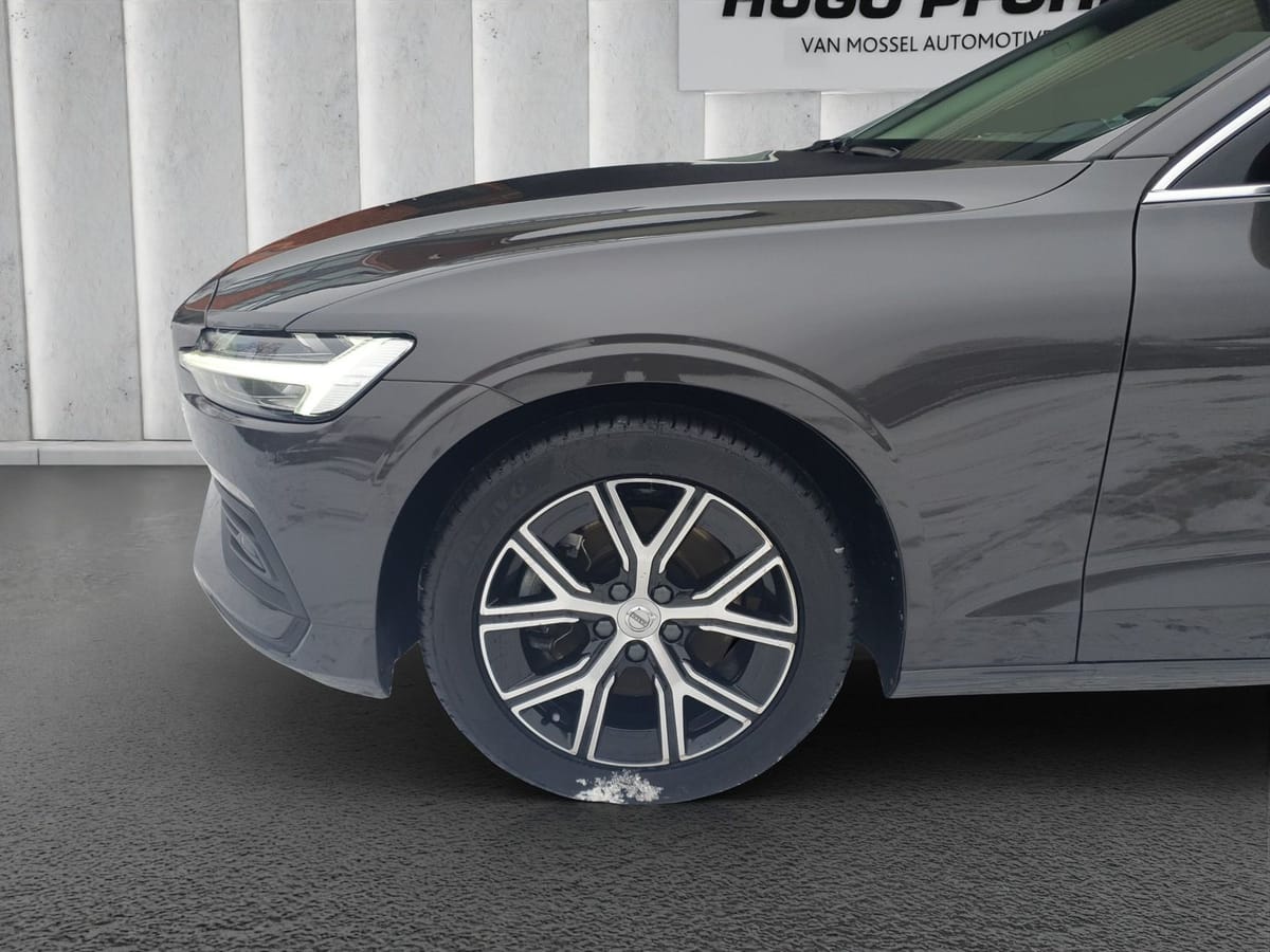 Volvo V 60 Core B3 MHEV Aut. LED AHK RFK SHZ foto 9