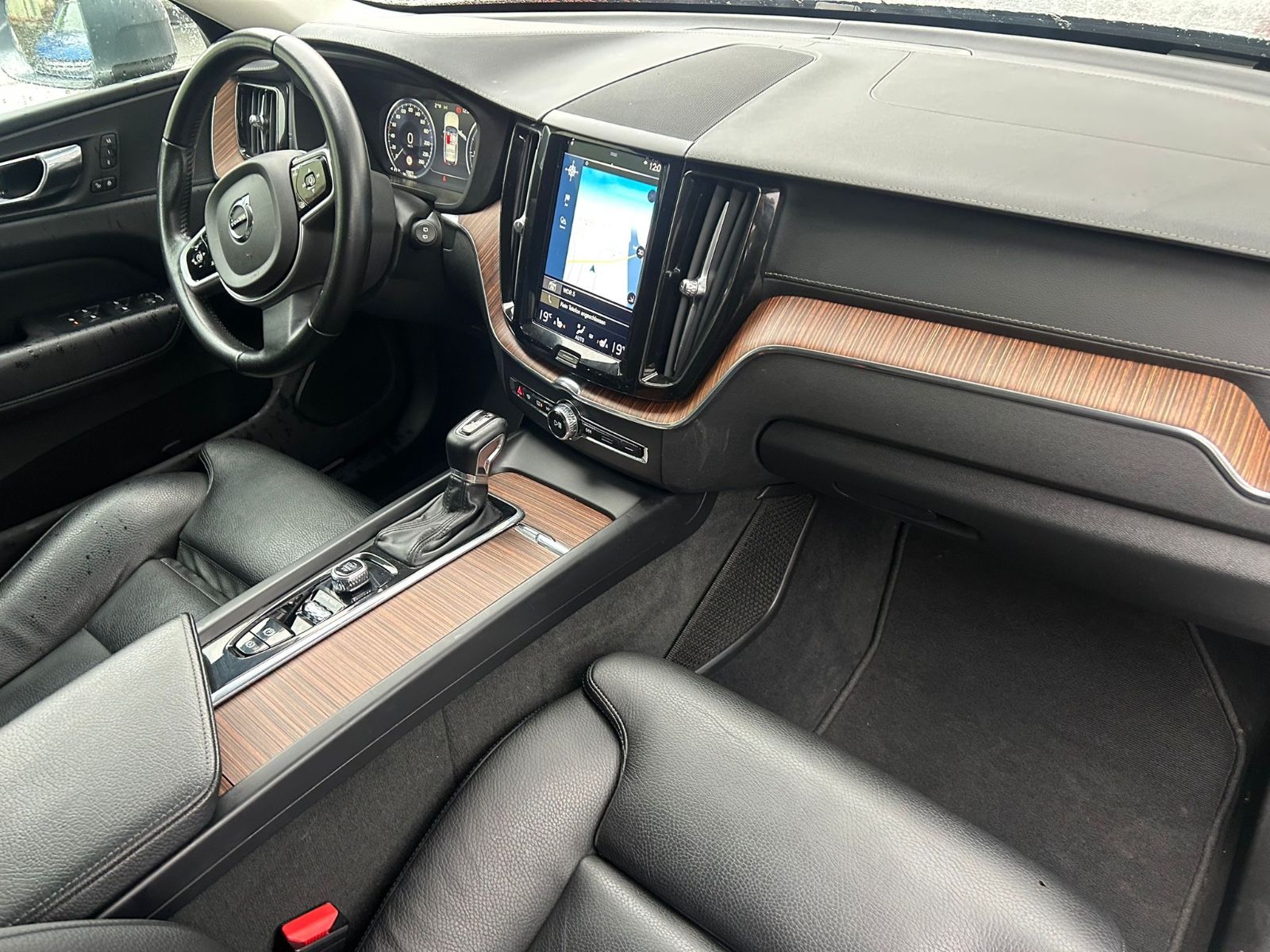 Volvo XC 60 Inscription AWD 4x4 Ahk .**235Ps!! foto 16