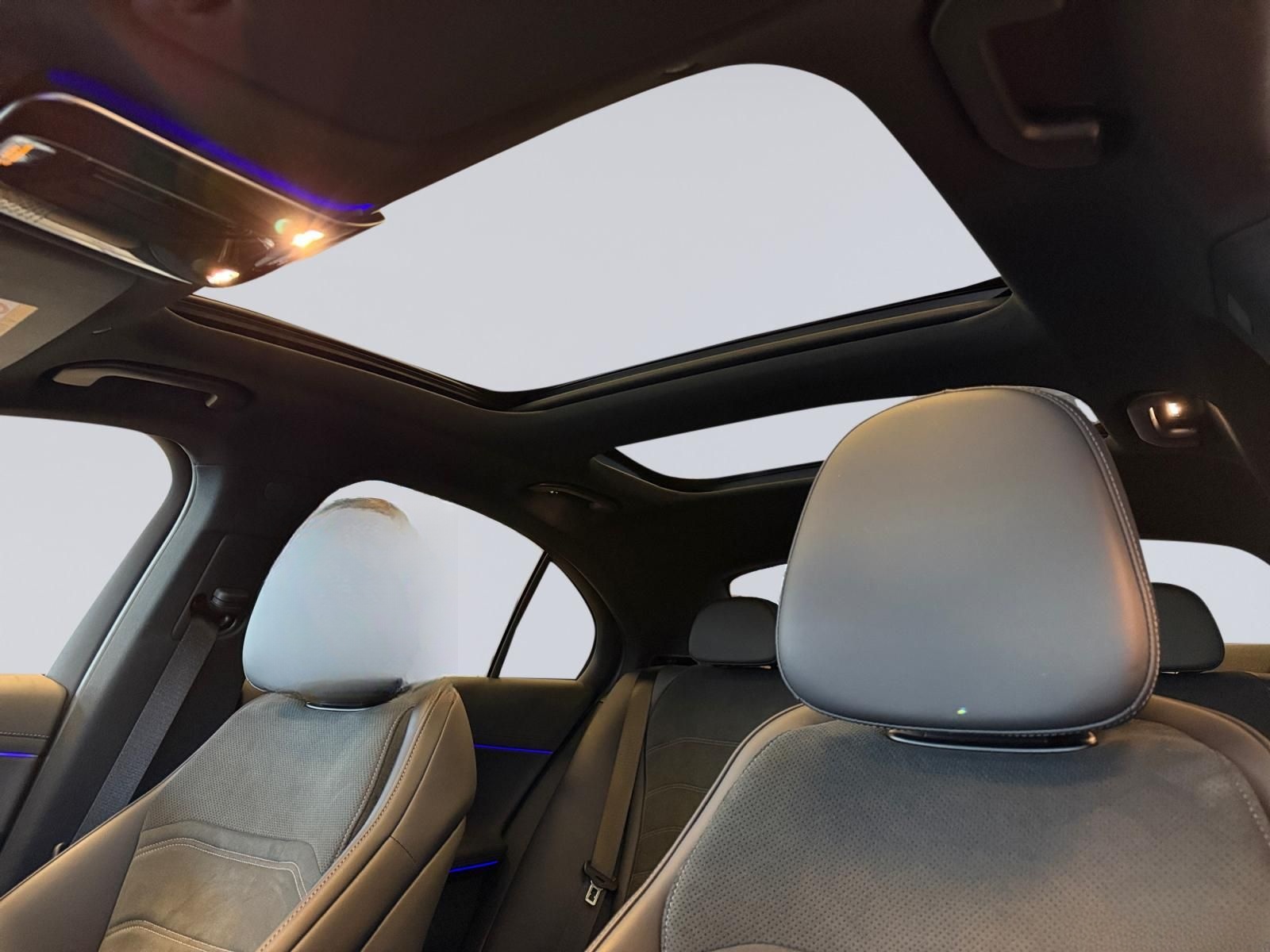 Mercedes-Benz E 220 d AMG Night Pano Digital Distronic 20"LM foto 13