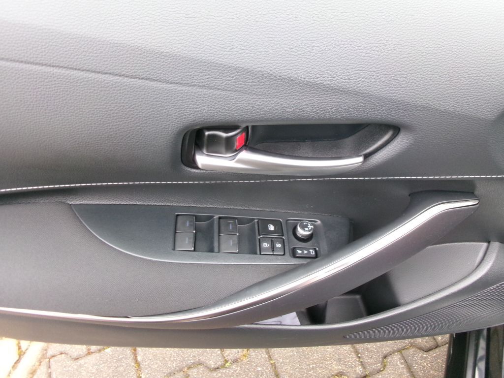 Toyota Corolla 1.8 Hybrid TS Team D   +BI LED+TWW+ foto 8