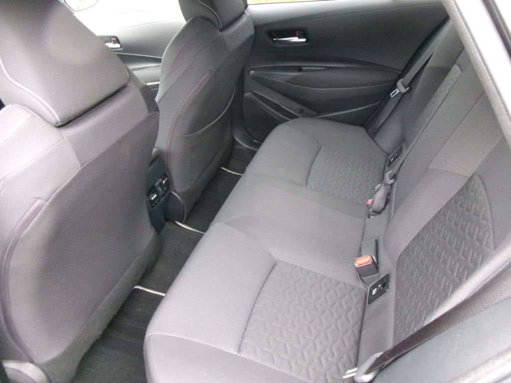 Toyota Corolla 1.8 Hybrid TS Team D   +BI LED+TWW+ foto 9