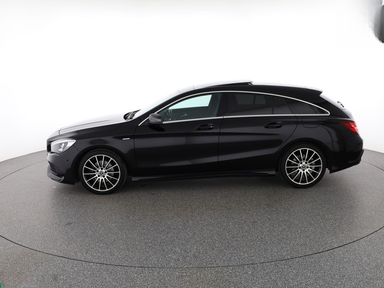 Mercedes-Benz CLA 180 Shooting Brake AMG HARMAN/K,STANDHEIZUNG foto 2